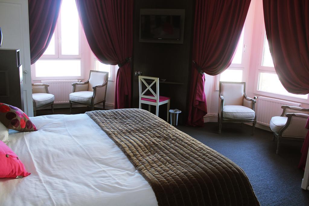 Hotel Des Bains Granville Room photo